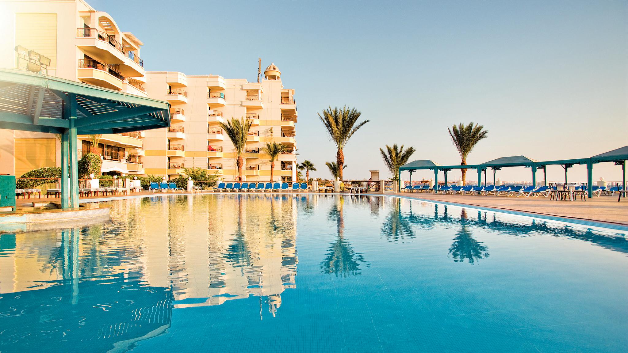 Sunrise Holidays Resort -Adults Only Hurghada Bagian luar foto The Dead Sea Spa Resort