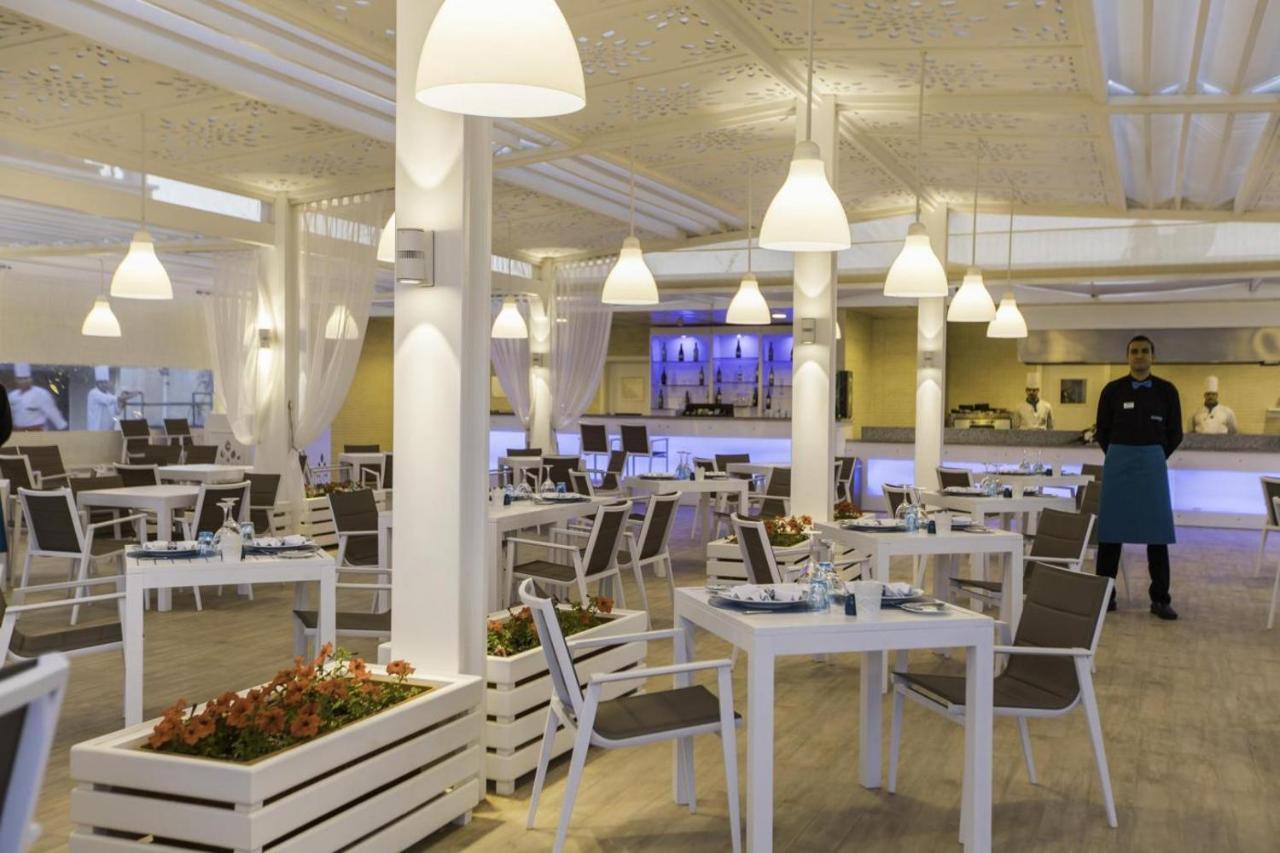 Sunrise Holidays Resort -Adults Only Hurghada Bagian luar foto Restaurant